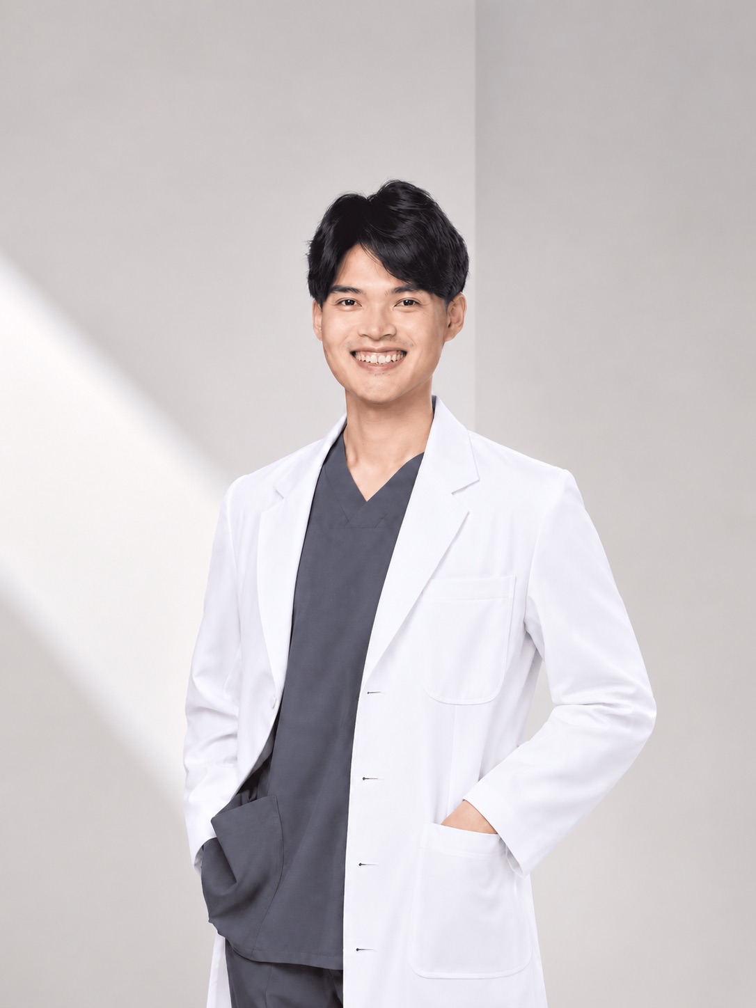 李嘉倫 醫師
